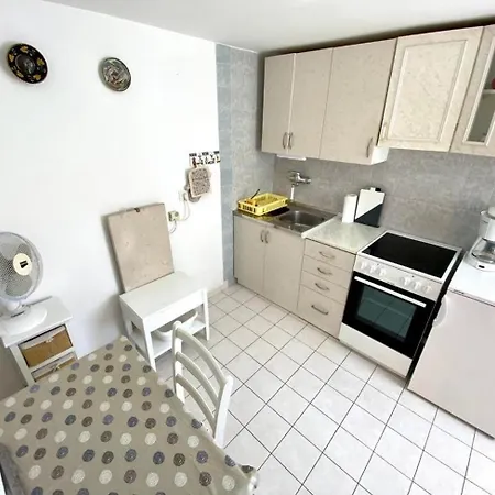 And With Parking Space Apartman *